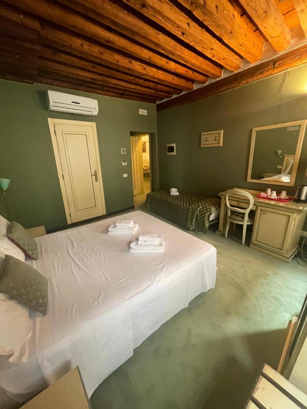 Locanda Ruga Rialto Венеция Екстериор снимка